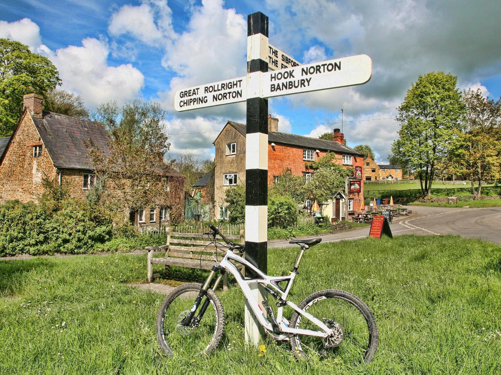 Squirrel Cottage Hook Norton Екстериор снимка